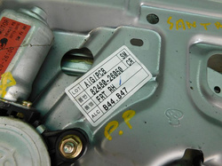 HYUNDAI SANTA FE I 06r PODNOŚNIK SZYBY PRZÓD PRAWY