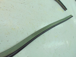 TOYOTA CAMRY 07r SEDAN USZCZELKA DRZWI PRAWY TYŁ