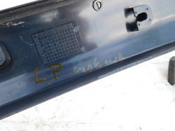 DISCOVERY III L319 04r LISTWA SZYBY CZOŁOWEJ LEWA