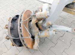 MB ACTROS MP4 12r EURO 5 OŚ PRZEDNIA BELKA ZWROTNICE PIASTY  PRZÓD 