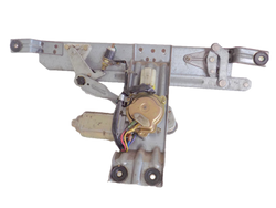 NISSAN TERRANO I 91r MECHANIZM WYCIERACZKI TYŁ