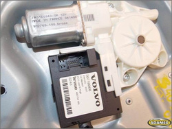 VOLVO S40 II  PODNOŚNIK SILNICZEK SZYBY LEWY TYŁ