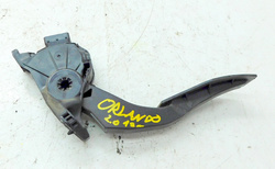 CHEVROLET ORLANDO I 12r 2.0D PEDAŁ POTENCJOMETR GAZU 13253781