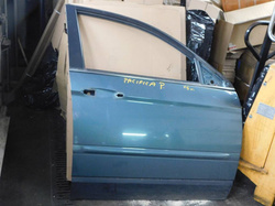 CHRYSLER PACIFICA 2005r DRZWI PRAWY PRZÓD