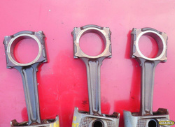 RENAULT LAGUNA II 3.0 V6 01r - TŁOK Z KORBOWODEM