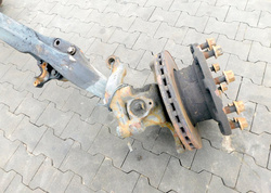 MB ACTROS MP4 12r EURO 5 OŚ PRZEDNIA BELKA ZWROTNICE PIASTY  PRZÓD 