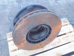 MAN LE 10.225 L2000 M2000 02r PIASTA ZWROTNICA TARCZA LEWY TYŁ