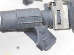 VW POLO III 1.4 B 2001r LISTWA WTRYSKOWA WTRYSKIWACZE 030133319L