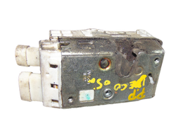 IVECO MAGIRUS 260-30 05r ZAMEK DRZWI PRZÓD PRAWY