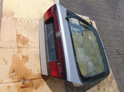 TOYOTA COROLLA E10 LIFTBACK KLAPA BAGAŻNIKA BLENDA