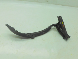 MERCEDES W177 A KLASA SEDAN AMG LINE 19r MOCOWANIE UCHWYT ZDERZAKA LEWE