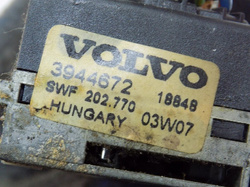 VOLVO FL6 220 03r PRZEŁĄCZNIK WYCIERACZEK 3944672