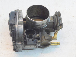 AUDI A3 8L 1.6 96-03r PRZEPUSTNICA 