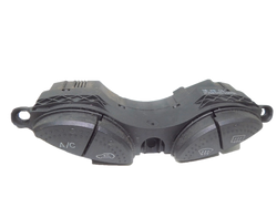 FORD FOCUS Mk1 01r PANEL KLIMATYZACJI GRZANIA SZYB