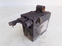 VOLVO FL6 220 00-06 POMPKA PODNOSZENIA KABINY