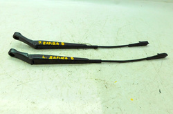 OPEL ZAFIRA B 1.9 CDTI 06r RAMIONA WYCIERACZEK PRZÓD PARA