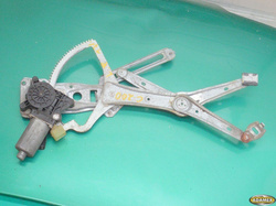 MERCEDES C klasa 97r KOMBI PODNOŚNIK LEWY PRZÓD