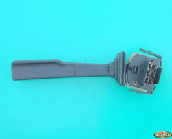 VOLVO 460 2.0 94r SEDAN  - PRZEŁĄCZNIK WYCIERACZEK