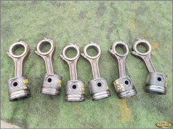 VOLVO FH12 380 96r - TŁOK Z KORBOWODEM