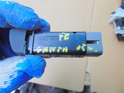 HYUNDAI SANTA FE I PRZEŁĄCZNIK PODGRZEWANIA SZYBY 