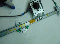 MERCEDES ATEGO 1318 2003r PODNOŚNIK SZYBY PRAWY