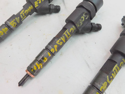 RENAULT SCENIC II 1.5DCI WTRYSKIWACZ 0445110110B 