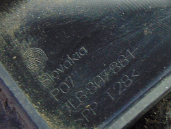 VW TOUAREG I 2.5 TDI 03r ŚLIZG ZDERZAKA LEWY TYŁ