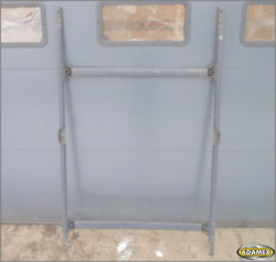 DODGE CARAVAN II 3.8 96r - RELINGI KOMPLETNE