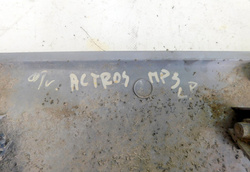 MB ACTROS MP3 MP2 NAKŁADKA PRZEDŁUŻENIE STOPNICY KABINY LEWY PRZÓD 