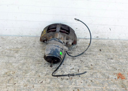 MERCEDES ECONIC 957.661 03r ZACISK LEWY TYŁ 2 OŚ 