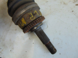 NISSAN PRIMERA P11 2.0 99r PÓŁOŚ LEWA 