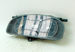 RENAULT LAGUNA II 03r 1.8 LICZNIK ZEGARY PRĘDKOŚCIOMIERZ 8200328446
