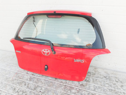 TOYOTA YARIS I 99r 1.0 KLAPA BAGAŻNIKA TYŁ CZERWONA 