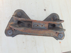 HYUNDAI SANTA FE I 2.4 02r SANKI WÓZEK BELKA TYŁ 