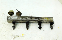 HONDA HRV HR-V I 1.6 2000r LISTWA WTRYSKOWA WTRYSKIWACZE NB17