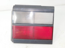 VW PASSAT B3 92r KOMBI LAMPA PRAWA TYŁ Z KLAPY