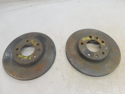 MAZDA 6 2.0 B 141KM 05r TARCZE PRZÓD PARA PRZÓD 