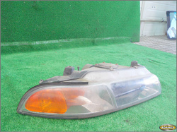 CHRYSLER CIRRUS 2.5 V6 1997r - LAMPA PRAWA PRZÓD