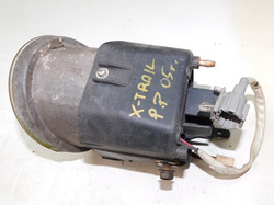 NISSAN X-TRAIL T30 2005r HALOGEN PRAWY 