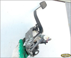 PONTIAC VIBE MATRIX 06r PEDAŁ SPRZĘGŁA + CZUJNIKI