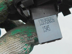 SKODA OCTAVIA II 05r PRZEŁĄCZNIK MASKOWNICA PRAWA