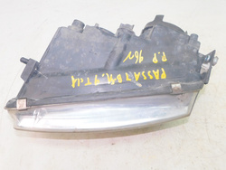VW PASSAT B5 1.9 TDI LAMPA REFLEKTOR PRAWY PRZÓD