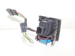 BMW F20 F21 F30 120i 18r WŁĄCZNIK ŚWIATEŁ AWARYJNYCH ZAMKA CENTRALNEGO