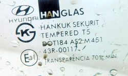 HYUNDAI COUPE TIBURON II GK 2.7 07r SZYBA DRZWI PRAWY PRZÓD 