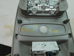 RENAULT CAPTUR I 2015r - LAMPKA PODSUFITKI