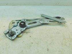 TOYOTA YARIS II 1.4 D4D PODNOŚNIK SZYBY PRAWY PRZÓD