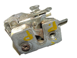 IVECO DAILY II 35.10 2.5 TD 96r  ZAMEK PRAWY PRZÓD