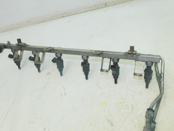 BMW E39 2.5 96r LISTWA WTRYSKOWA WTRYSKIWACZE 