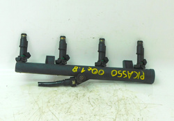 CITROEN XSARA PICASSO 1.8 01r LISTWA WTRYSKOWA WTRYSKIWACZE 9628084680