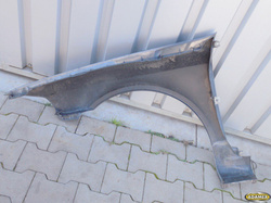 RENAULT LAGUNA II 01r HB - BŁOTNIK PRAWY 